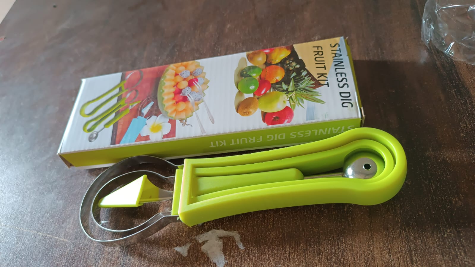 Professional 3 in 1 Stainless Steel Watermelon Cutter Fruit Carving Tools Set (1 Set) Professional 3 in 1 Stainless Steel Watermelon Cutter Fruit Carving Tools Set (1 Set)